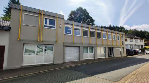 Foto - Büro in Breidenbach 1.500,00 € 236 m²