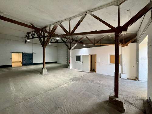 Foto - Halle in Lübeck 1.465,00 € 299 m²