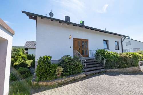 Foto - Haus zum Kaufen in Pettstadt 395.000,00 € 160 m²