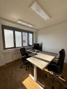Foto - Büro in Dresden 436,00 € 20 m² - 436,00&nbsp;EUR Kaltmiete, ca.&nbsp; 20,00&nbsp;m&sup2;