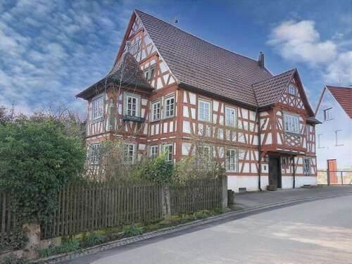 Foto - Haus zum Kaufen in Obersulm 499.000,00 € 341 m²