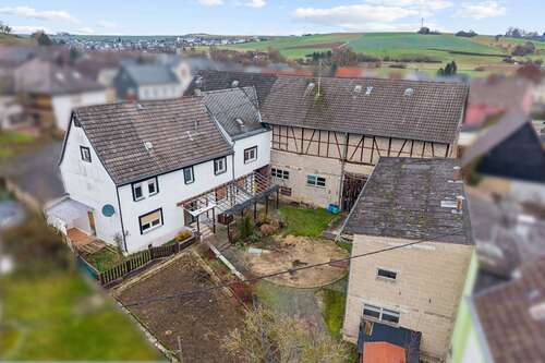 Foto - Haus zum Kaufen in Flacht 299.500,00 € 165 m²