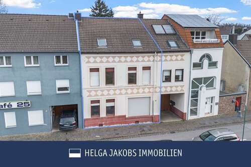 Foto - Haus zum Kaufen in Eschweiler 98.000,00 € 223 m²