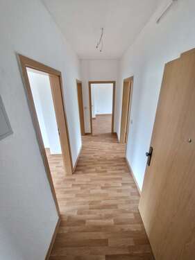 Foto - Wohnung zum Mieten in Schönebeck 402,00 € 68.49 m²