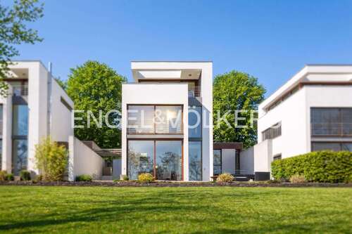 Foto - Haus zum Kaufen in Oberursel 2.590.000,00 € 276 m²