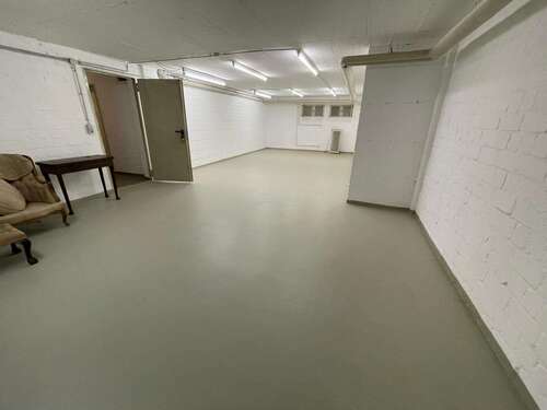 Foto - Halle in Hilden 168,00 € 48 m² - 168,00&nbsp;EUR Kaltmiete, ca.&nbsp; 48,00&nbsp;m&sup2;