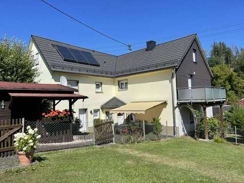 Foto - Haus zum Kaufen in Freudenberg 285.000,00 € 237 m²