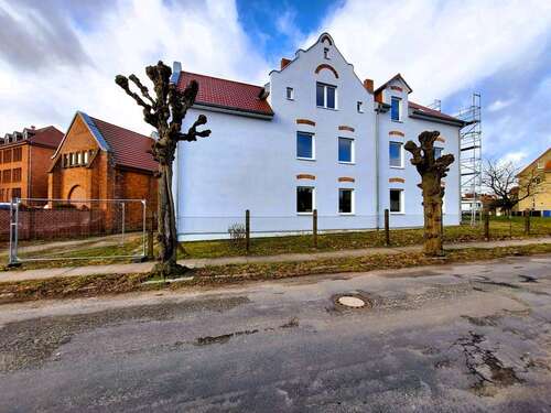 Foto - Wohnung zum Mieten in Neustrelitz Strelitz Alt 967,40 € 96.74 m²