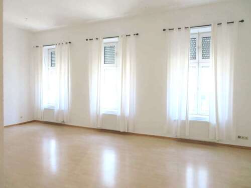Foto - Wohnung zum Mieten in Mönchengladbach 750,00 € 67.57 m²