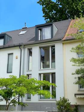Foto - Haus zum Mieten in Frankfurt 3.450,00 € 130 m²