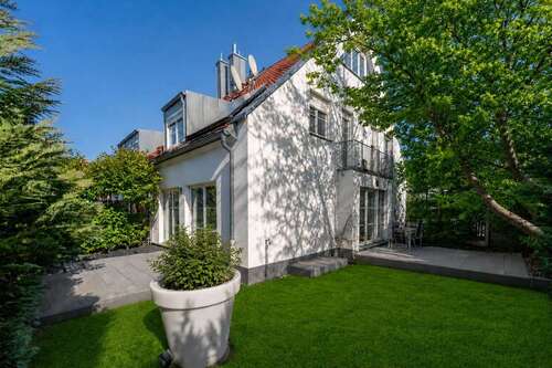Foto - Haus zum Kaufen in Nürnberg 749.000,00 € 125 m²