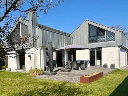 Foto - Haus zum Kaufen in Ratingen-Hösel 1.660.000,00 € 287 m²