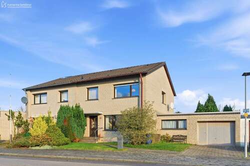 Foto - Haus zum Kaufen in Rommerskirchen Sinsteden 349.000,00 € 110 m²