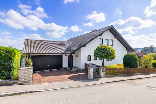 Foto - Haus zum Kaufen in Diedorf Hausen 875.000,00 € 250 m²