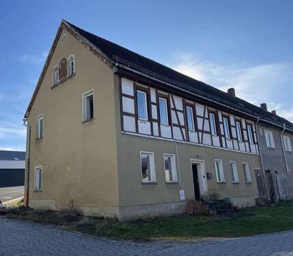 Foto - Haus zum Kaufen in Hohenmölsen 59.900,00 € 224 m²