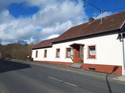 Foto - Haus zum Kaufen in Rockeskyll 149.000,00 € 117 m²