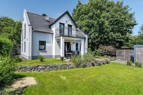 Foto - Haus zum Kaufen in Weilrod 599.000,00 € 147 m²