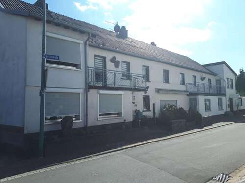 Foto - Haus zum Kaufen in Neroth 249.000,00 € 268 m²
