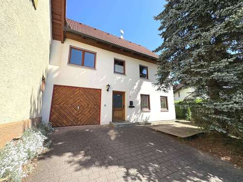 Foto - Haus zum Kaufen in Rot 239.000,00 € 105 m²