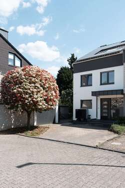 Foto - Haus zum Kaufen in Kaarst 620.000,00 € 127 m²