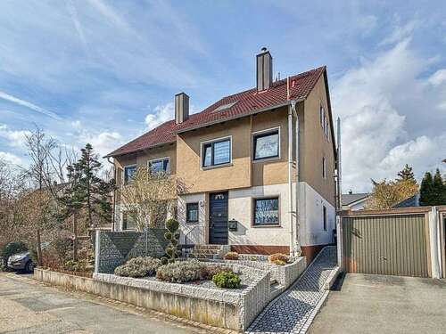 Foto - Haus zum Kaufen in Neunkirchen am Sand 465.000,00 € 133 m²