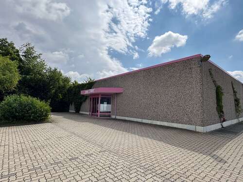 Foto - Halle in Braunschweig 6.800,00 € 1700 m²