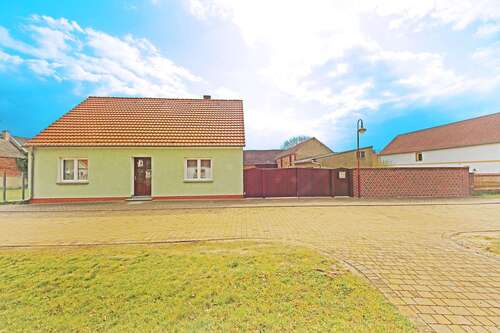 Foto - Haus zum Kaufen in Jessen Elster OT Arnsdorf 147.000,00 € 129 m²