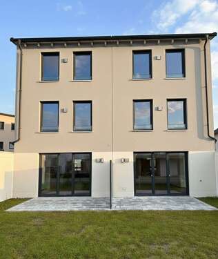 Foto - Haus zum Mieten in Biblis 1.781,00 € 137 m²