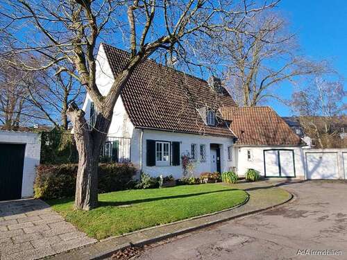 Foto - Haus zum Mieten in Krefeld 2.250,00 € 190 m²