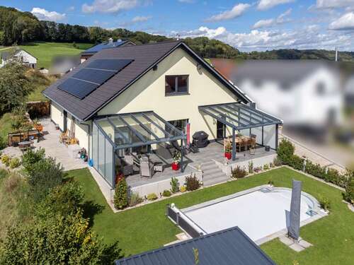 Foto - Haus zum Kaufen in Kirchheim in Schwaben 695.000,00 € 178 m²