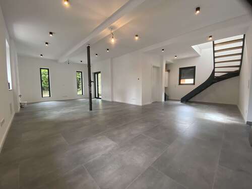 Foto - Haus zum Mieten in Friedrichsdorf 2.160,00 € 149 m²