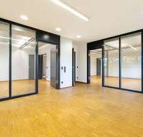 Büro in Plieningen 5.170,00 € 383 m²