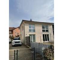 Haus zum Kaufen in Rüdersdorf bei Berlin 650.000,00 € 175 m²