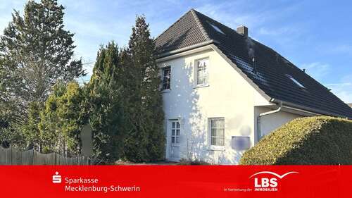 Foto - Haus zum Kaufen in Pampow 380.000,00 € 230 m²