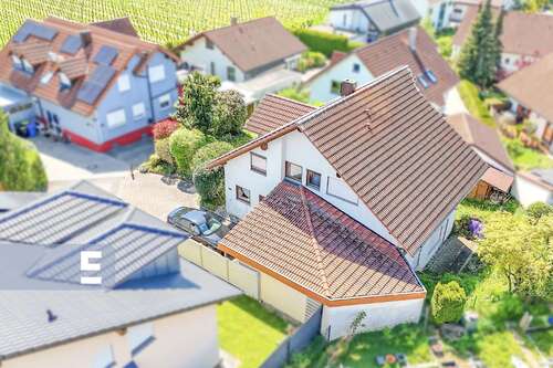 Foto - Haus zum Kaufen in Neckarwestheim 649.000,00 € 259 m²