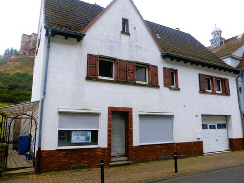 Foto - Haus zum Kaufen in Frankenstein 229.000,00 € 223 m²