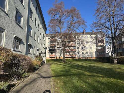 Foto - Wohnung zum Kaufen in Wiesbaden-Biebrich 198.500,00 € 53.98 m²