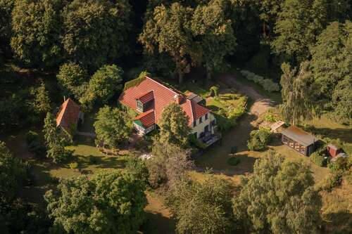 Foto - Haus zum Kaufen in Boitzenburger Land 1.625.000,00 € 350 m²
