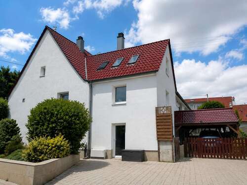 Foto - Haus zum Kaufen in Tiefenbronn 935.000,00 € 404 m²