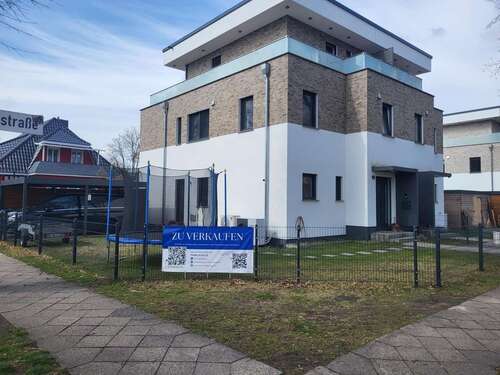 Foto - Haus zum Kaufen in Falkensee 895.000,00 € 165 m²