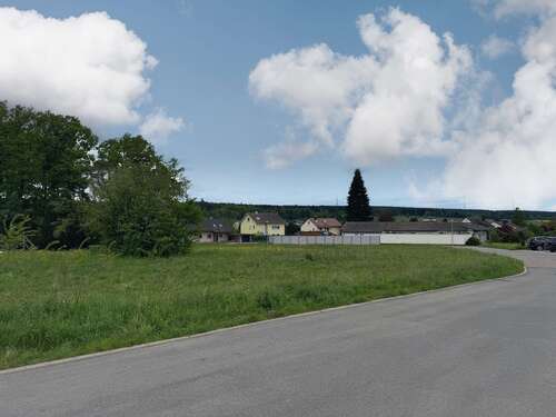 Foto - Grundstück in Engelsbrand 206.000,00 € 589 m²
