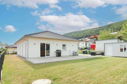 Foto - Haus zum Kaufen in Blumberg 380.000,00 € 103 m²