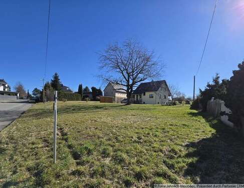 Foto - Grundstück zu verkaufen in Limbach-Oberfrohna 90.000,00 € 747 m²