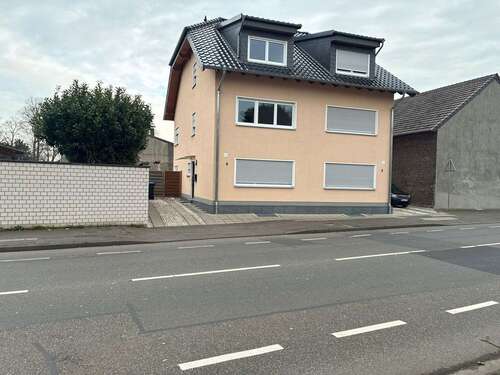 Foto - Haus zum Mieten in Bergheim 1.850,00 € 160 m²