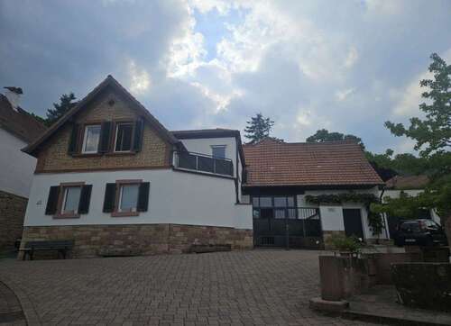 Foto - Haus zum Mieten in Gleisweiler 1.280,00 € 150 m²