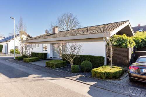 Foto - Haus zum Mieten in Wiesbaden 2.900,00 € 162 m²