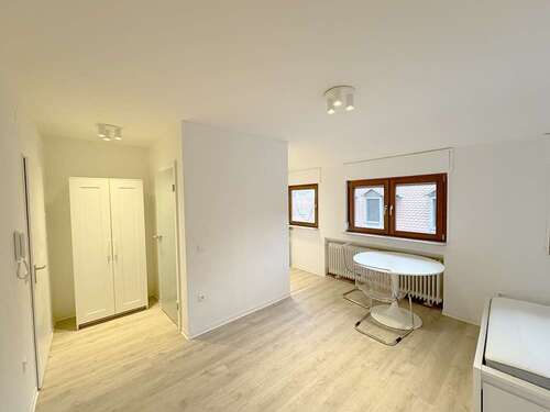 Foto - Wohnung zum Mieten in Karlsruhe 850,00 € 22 m²