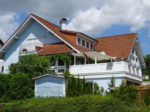Foto - Haus zum Kaufen in Künzell 699.000,00 € 327 m²