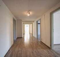 Haus zum Kaufen in Traunreut 2.285.000,00 € 1340 m²