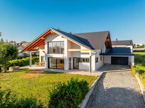 Foto - Haus zum Kaufen in Rotthalmünster 1.300.000,00 € 290 m²